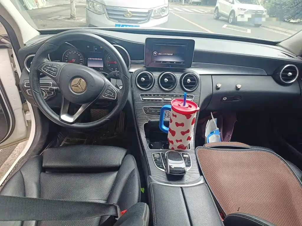 Mercedes-Benz C-Class — миниатюра 10