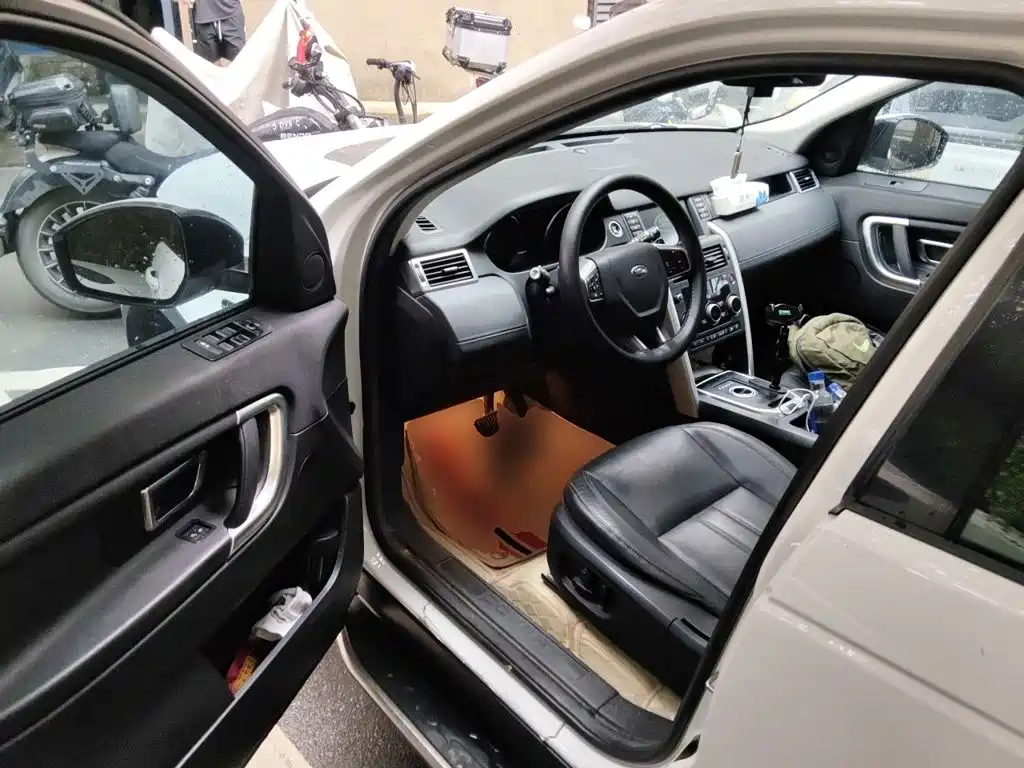Land Rover Discovery Sport — миниатюра 12
