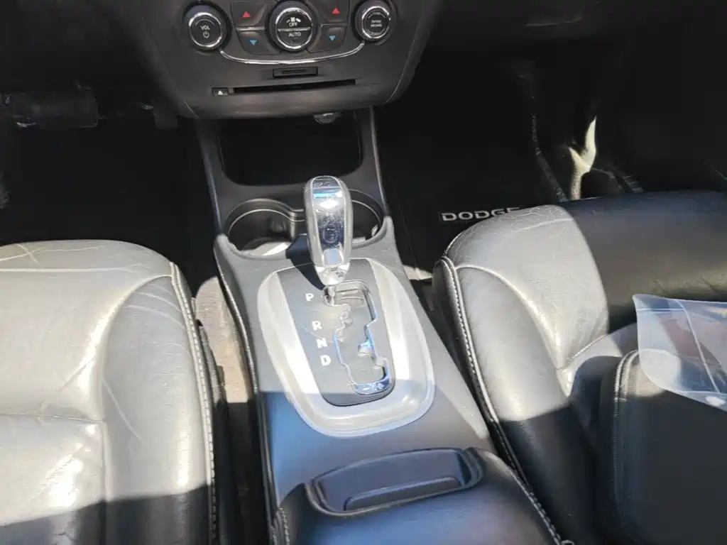 Dodge Journey — миниатюра 14