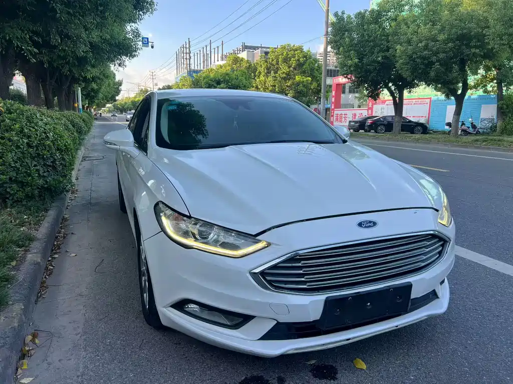 Ford Mondeo — миниатюра 2