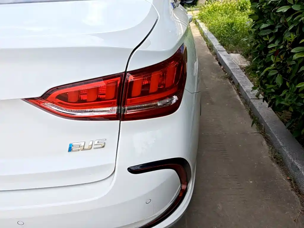 BAIC EU5 — миниатюра 8
