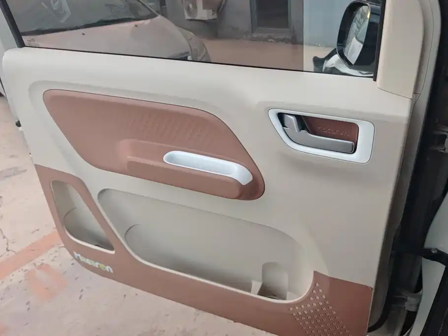 Wuling MINIEV — миниатюра 7