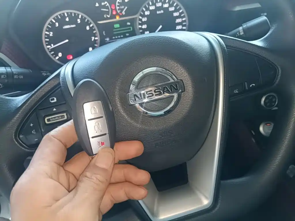 Nissan Bluebird — миниатюра 9