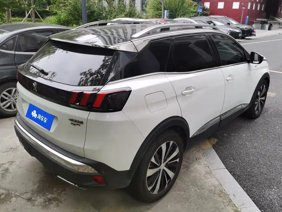 Peugeot 4008 — миниатюра 3