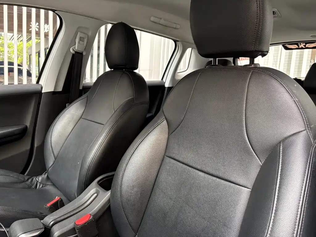 Peugeot 2008 — миниатюра 10
