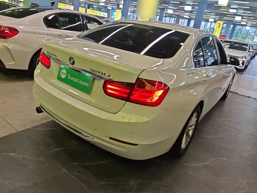 BMW 3 Series — миниатюра 7