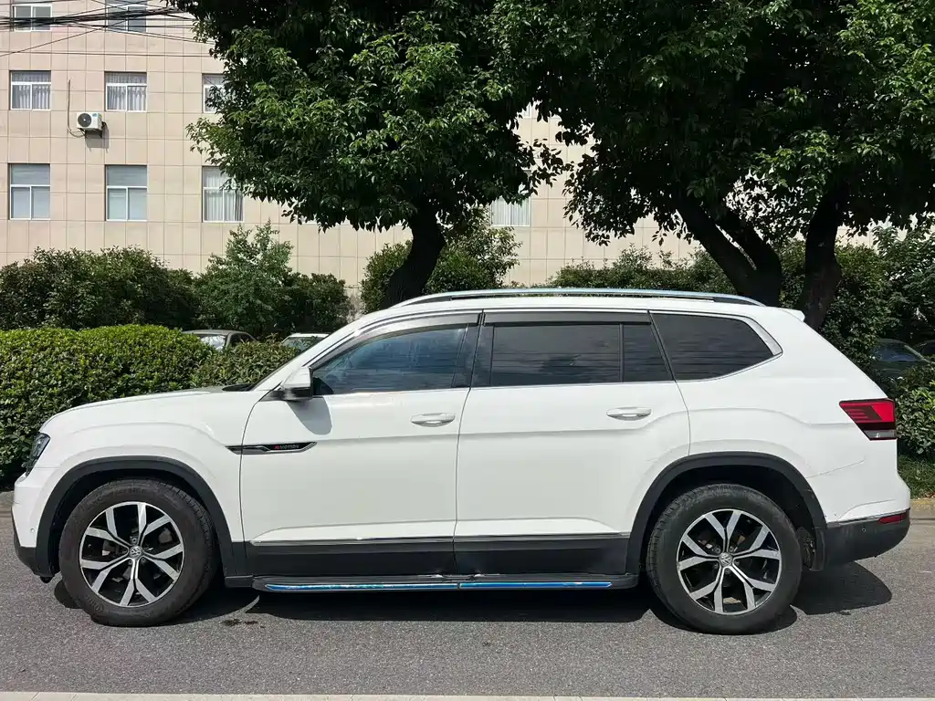 Volkswagen Teramont — миниатюра 3