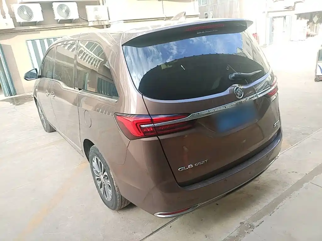 Buick GL8 — миниатюра 5