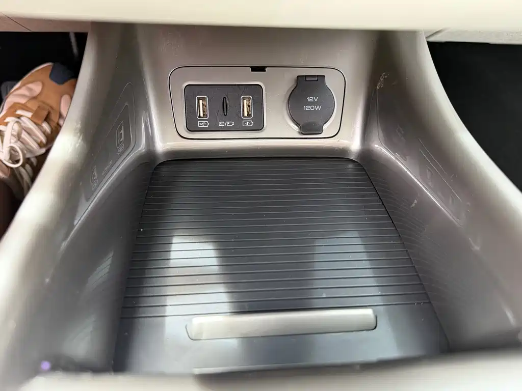BYD Dolphin — миниатюра 15