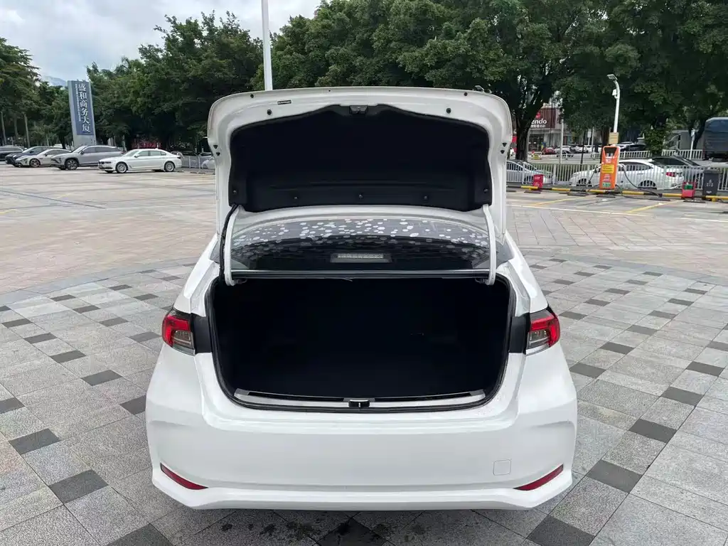 Toyota Corolla — миниатюра 23