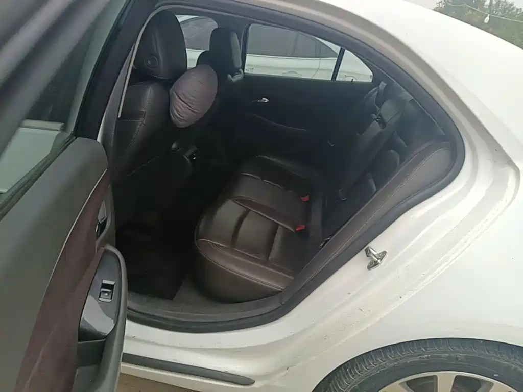 Chevrolet Malibu — миниатюра 17