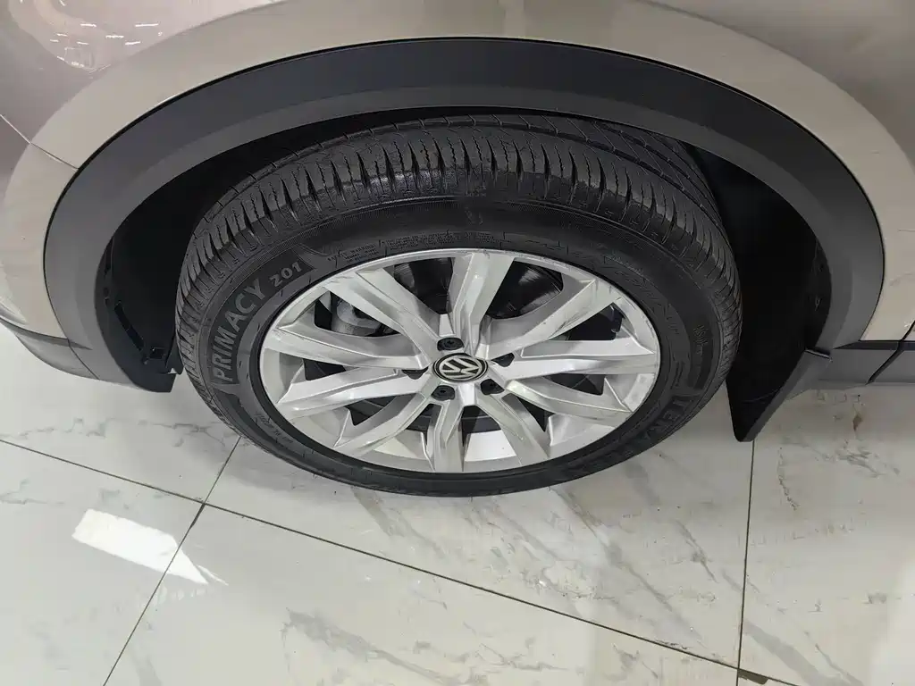 VOLKSWAGEN T ROC EXPLORING SONGS