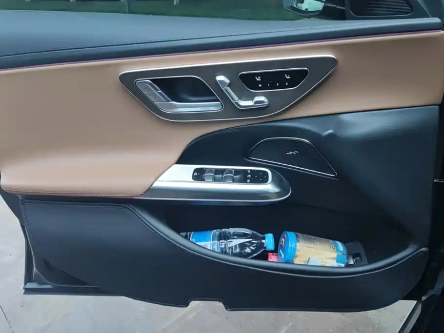 Mercedes-Benz E-Class E 2025 E 300 L Fashion