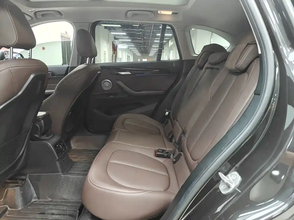 BMW X1 — миниатюра 13