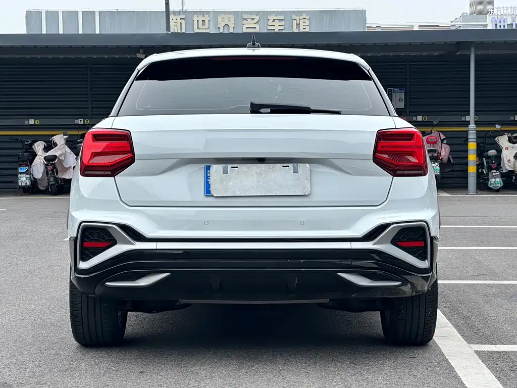 Audi Q2L — миниатюра 6