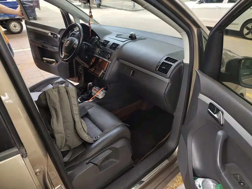 Volkswagen Touran — миниатюра 19