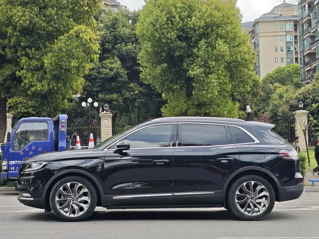 Lincoln Nautilus 2021 2.0T