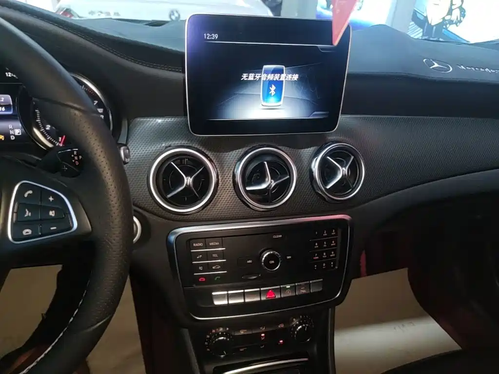 Mercedes-Benz GLA — миниатюра 13