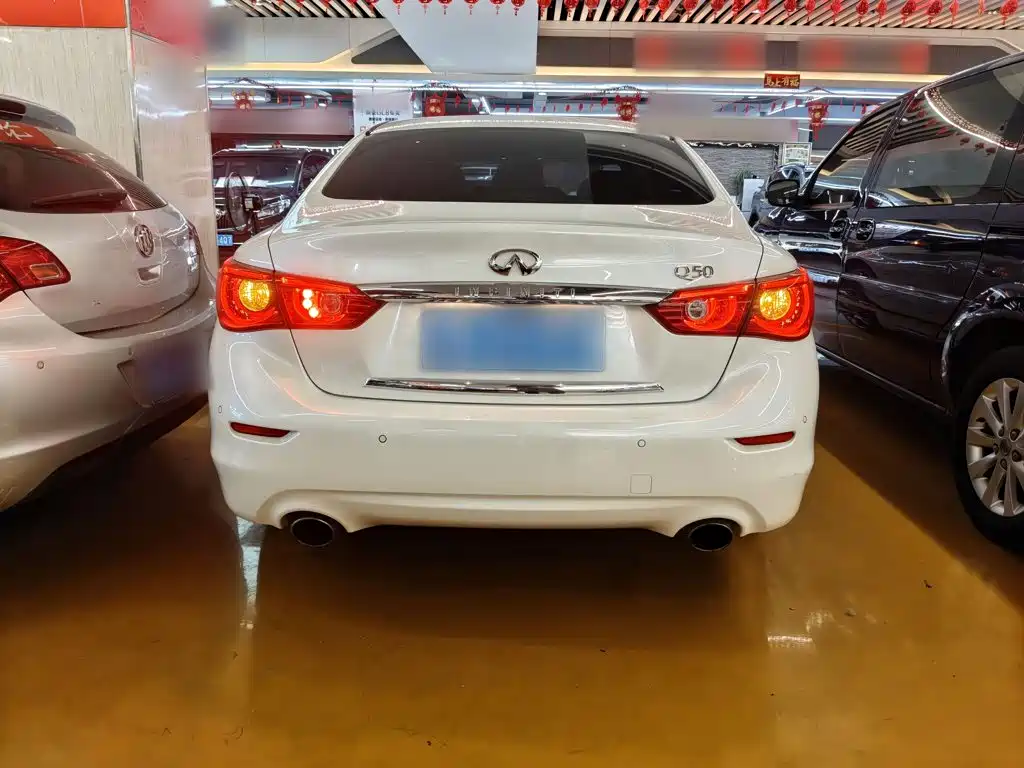 Infiniti Q50L — миниатюра 4
