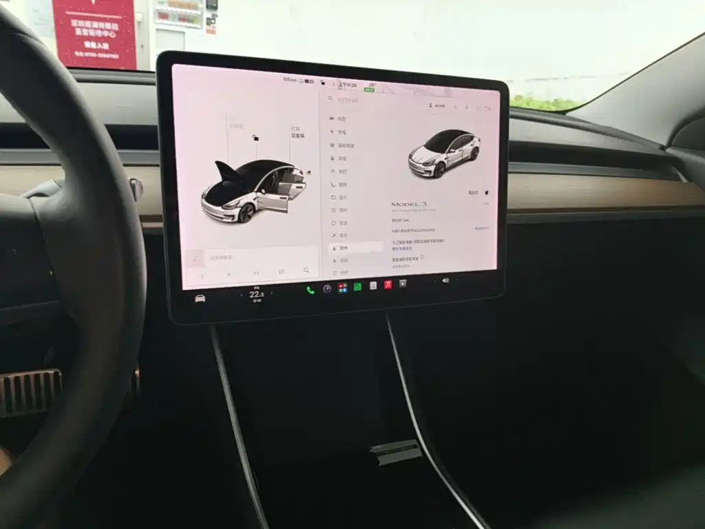Tesla Model 3 — миниатюра 18