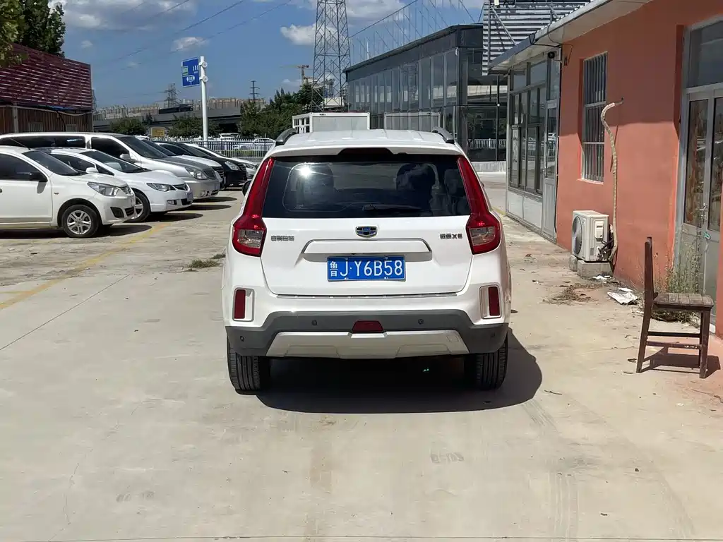 Geely Vision X6 — миниатюра 5