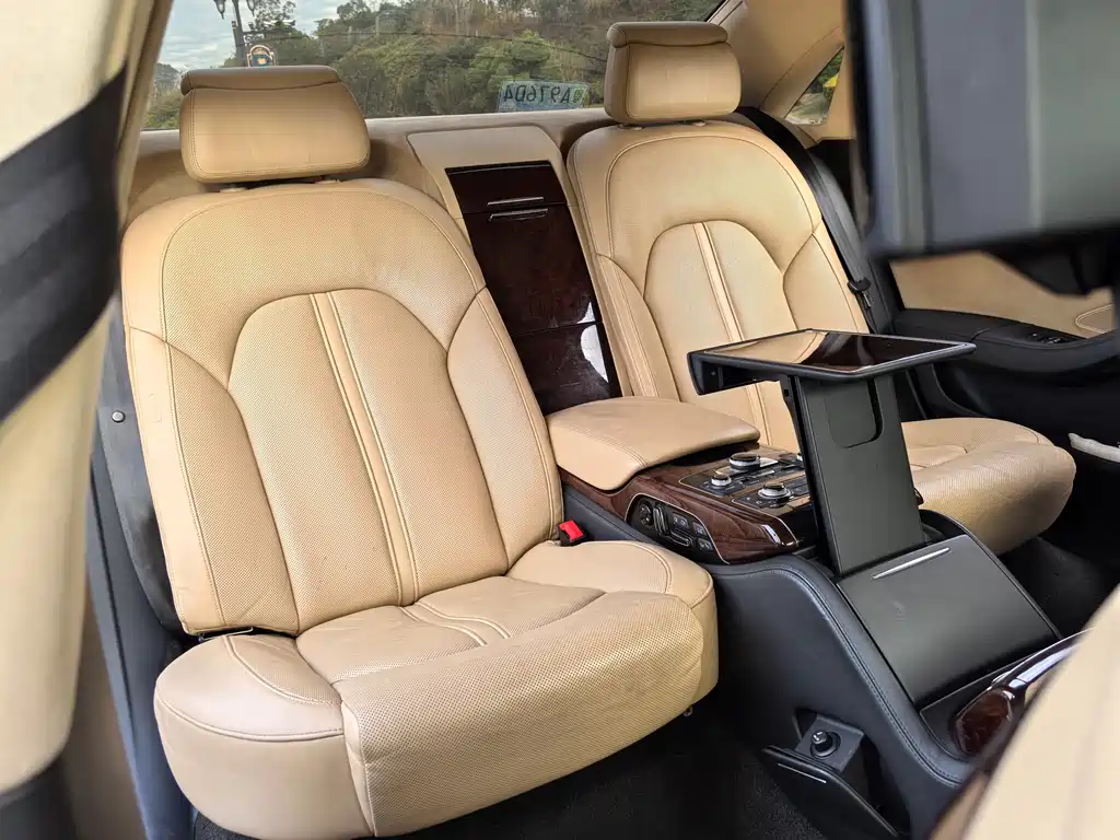 Audi A8 — миниатюра 16