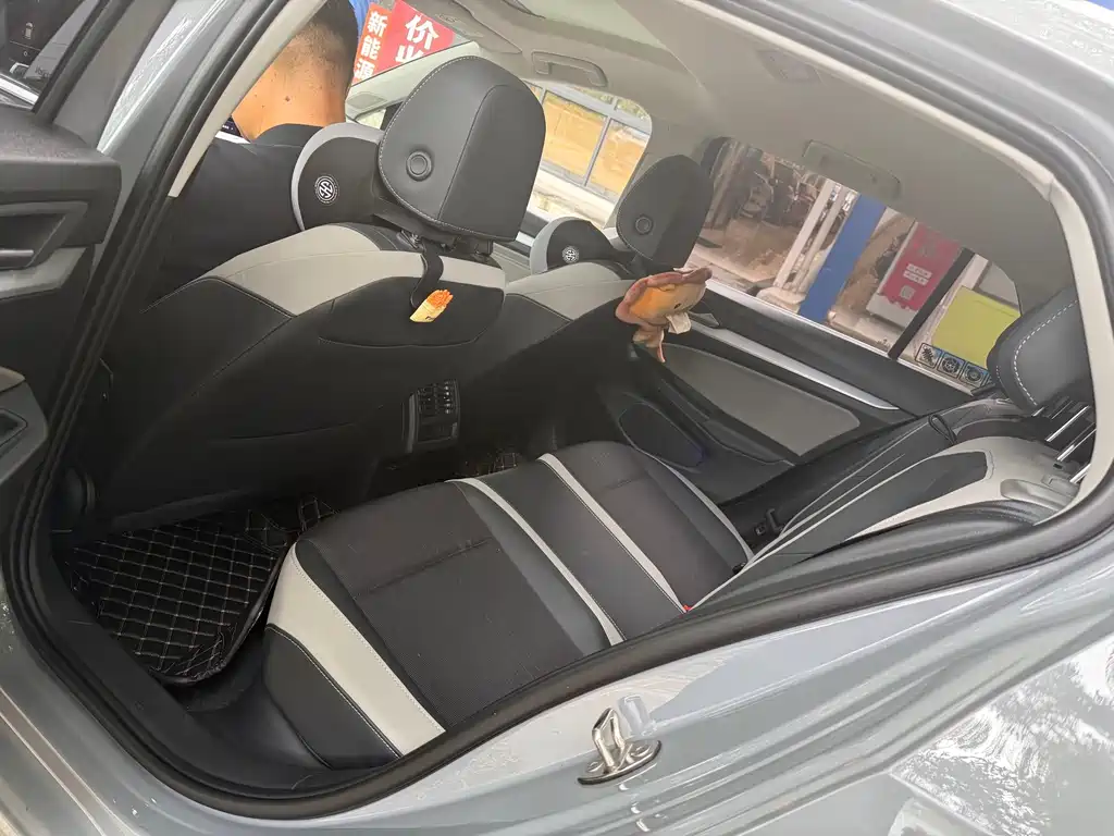Volkswagen Golf — миниатюра 5