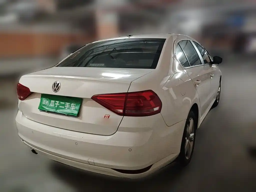 Volkswagen Lavida — миниатюра 6