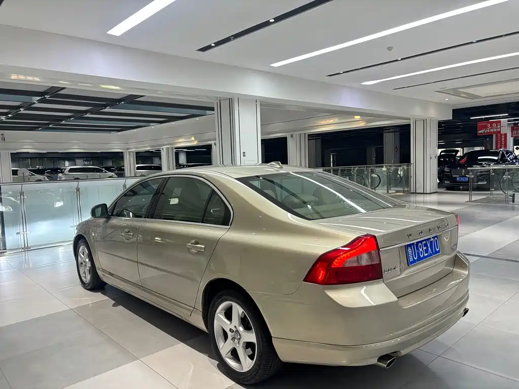 Volvo S80L — миниатюра 4
