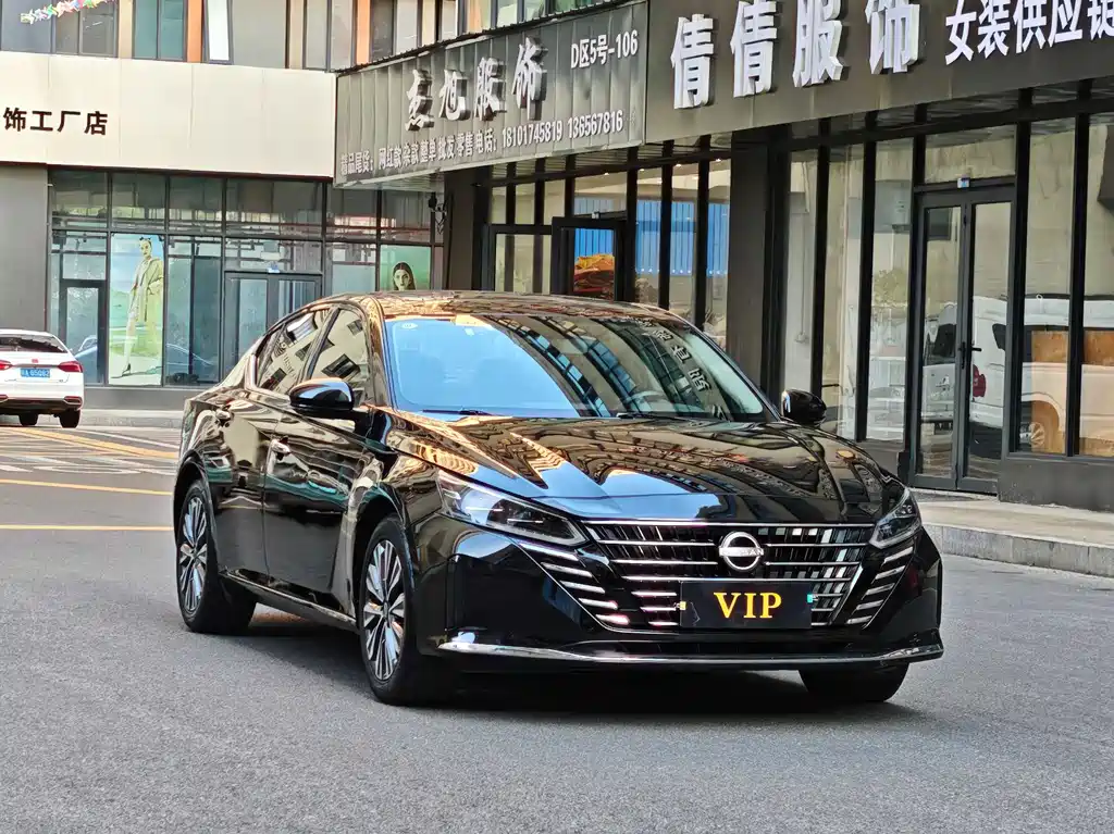 NISSAN TEANA
