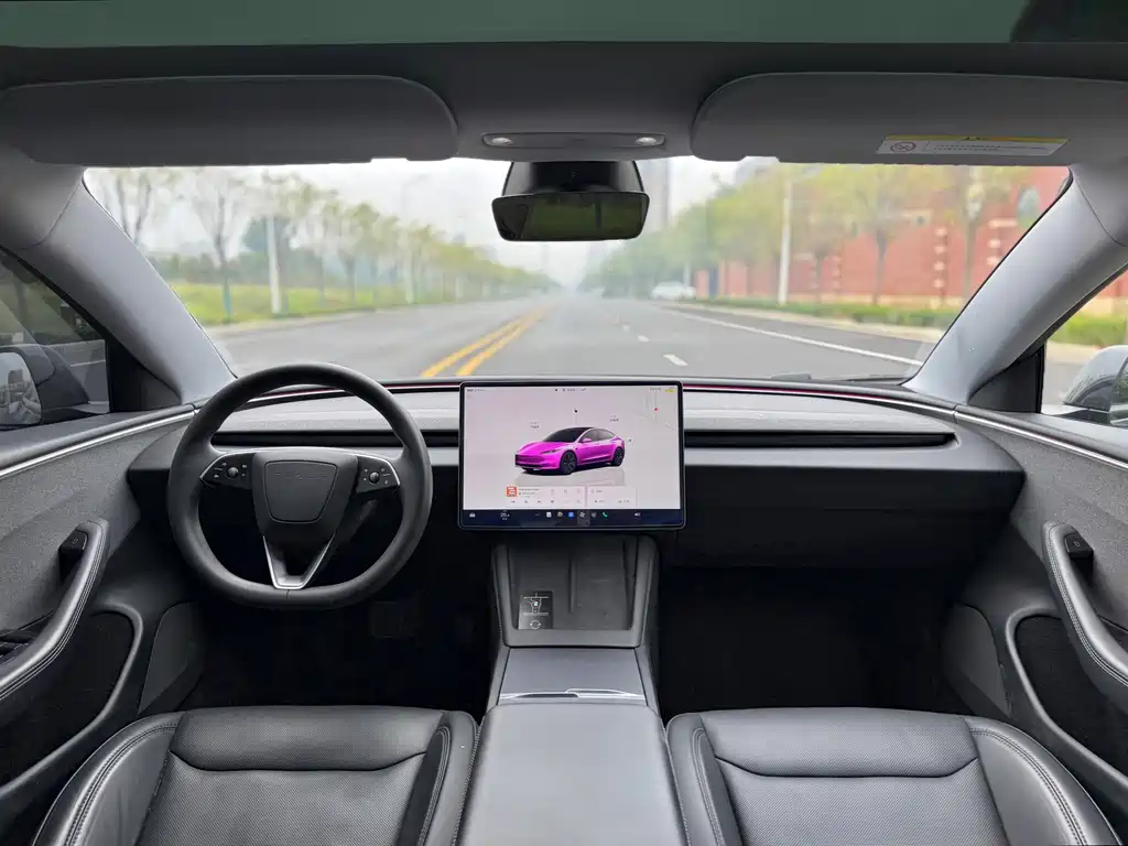 Tesla Model 3 — миниатюра 8