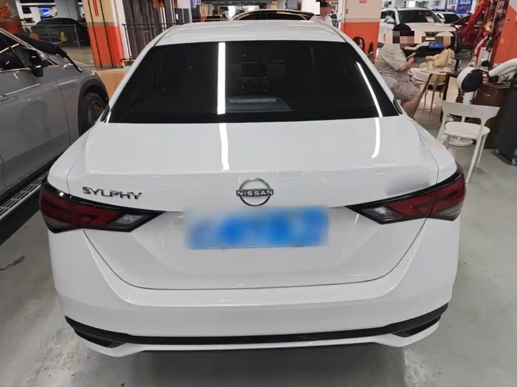 Nissan Sylphy — миниатюра 6