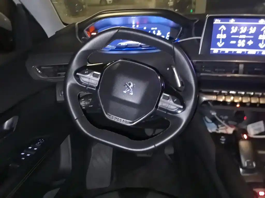 Peugeot 5008 — миниатюра 11