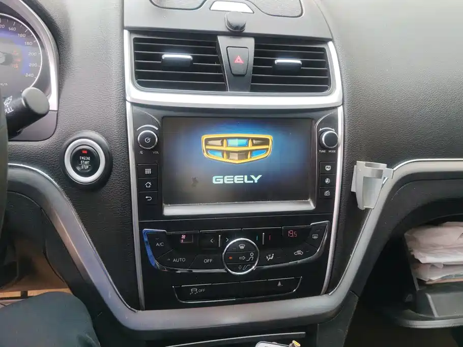 Geely Emgrand — миниатюра 13