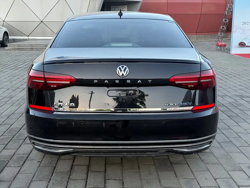 Volkswagen Passat PHEV — миниатюра 5
