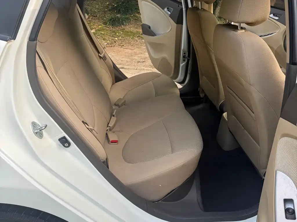 Hyundai Verna Sedan 1.4L Auto Fashion Type GT, фото 15