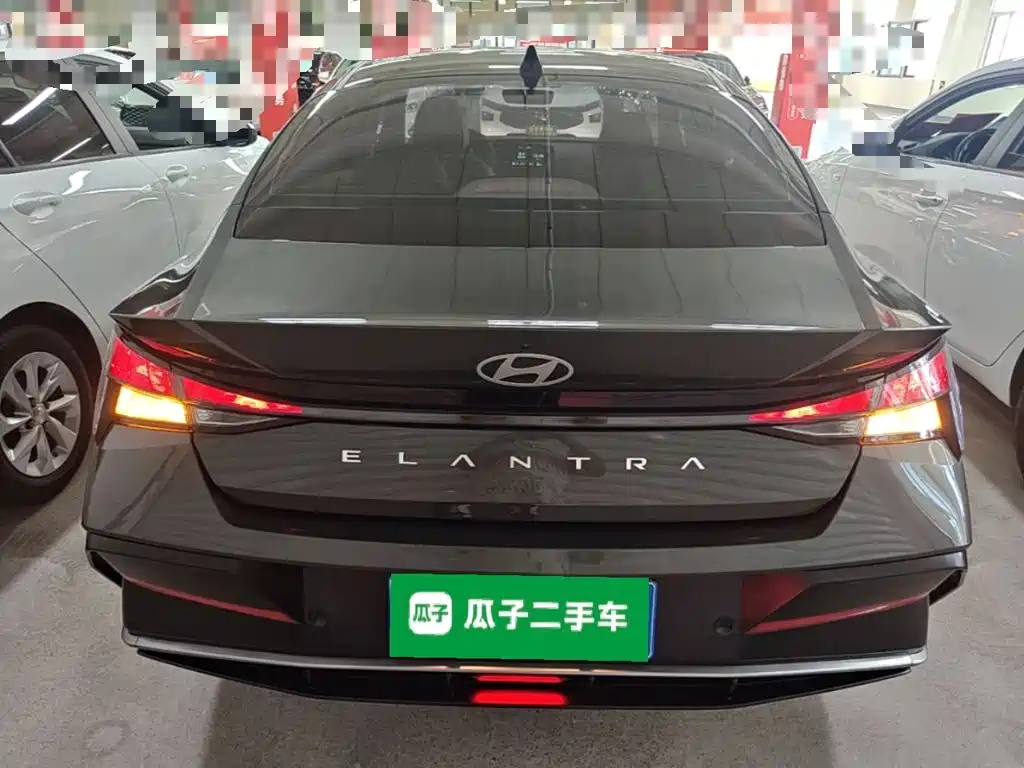 Hyundai Elantra — миниатюра 6
