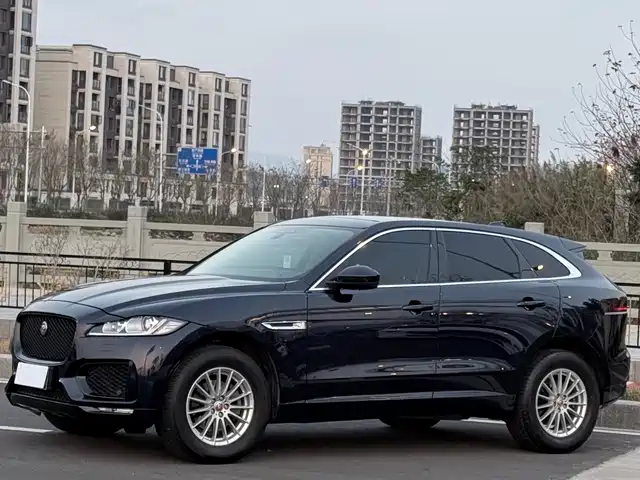 JAGUAR F PACE