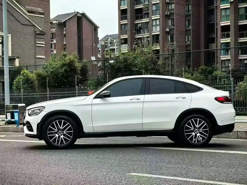 Mercedes-Benz GLC 2023 GLC 260 4MATIC SUV