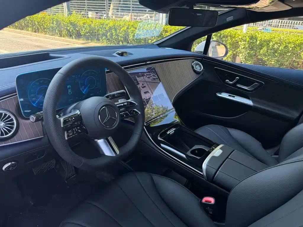Mercedes-Benz EQE — миниатюра 6