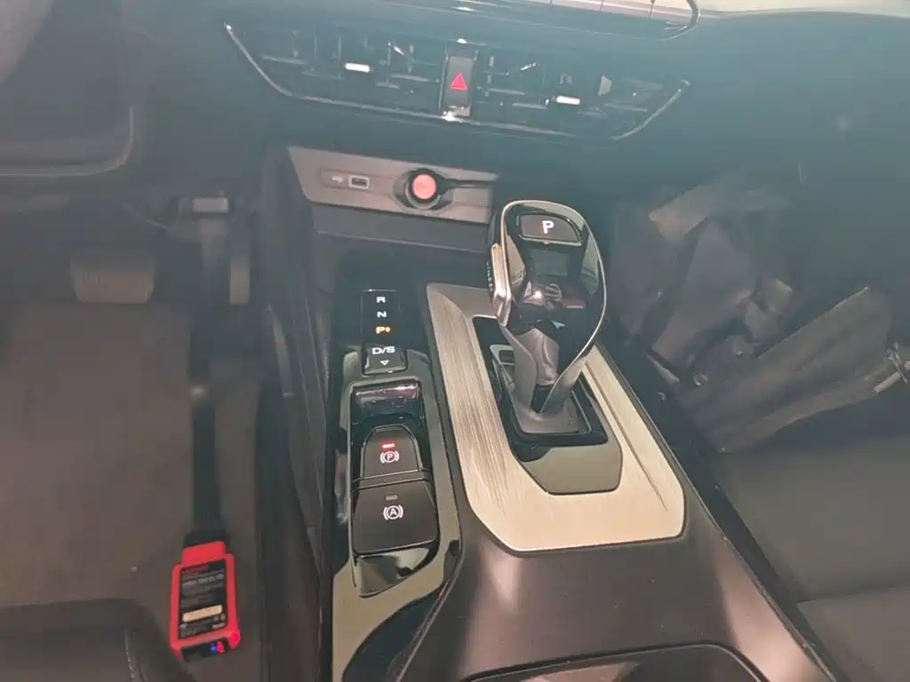 MG MG5 — миниатюра 14
