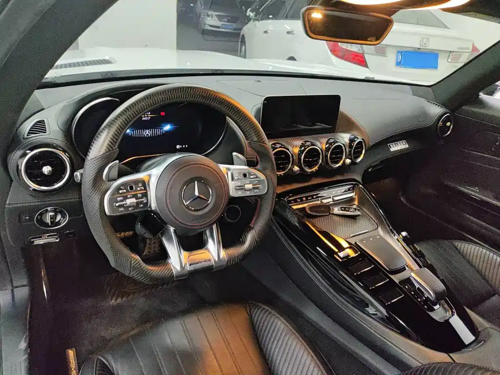 MERCEDES-BENZ AMG GT