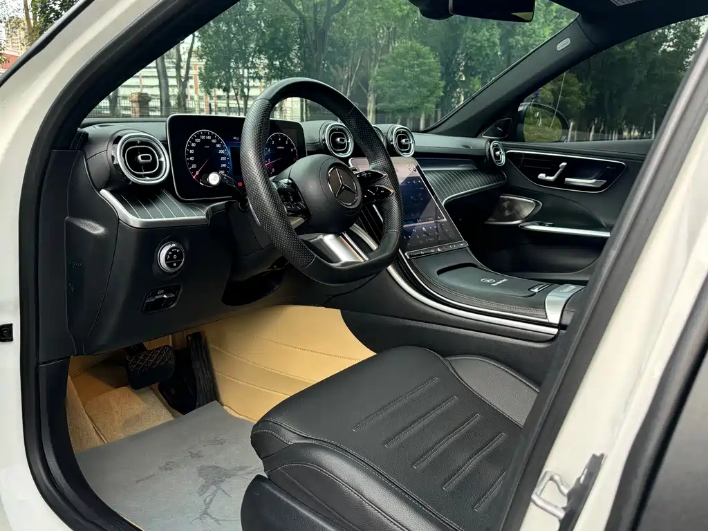 Mercedes-Benz C-Class — миниатюра 10