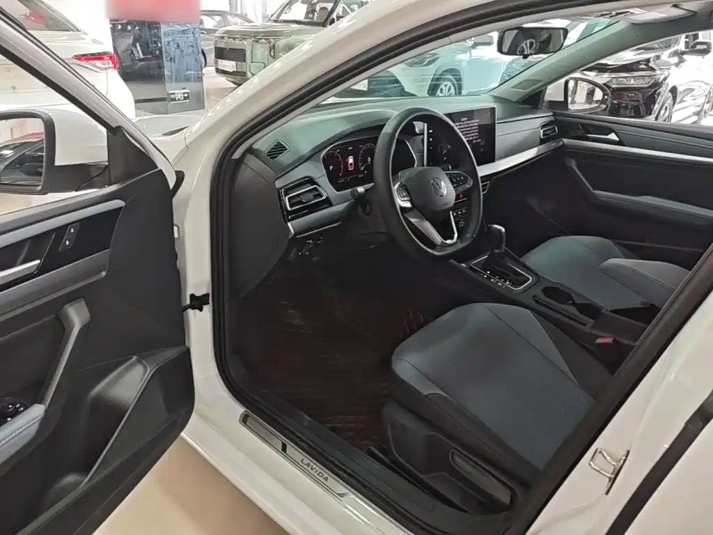 Volkswagen Lavida — миниатюра 16