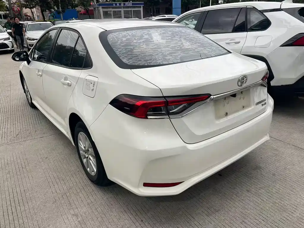 Toyota Corolla - фото 6
