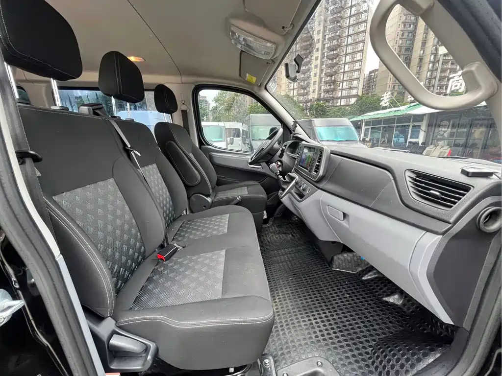 MAXUS V80 — миниатюра 9