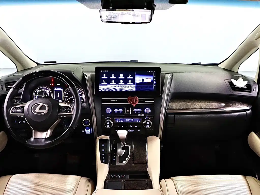 Toyota Vellfire — миниатюра 19