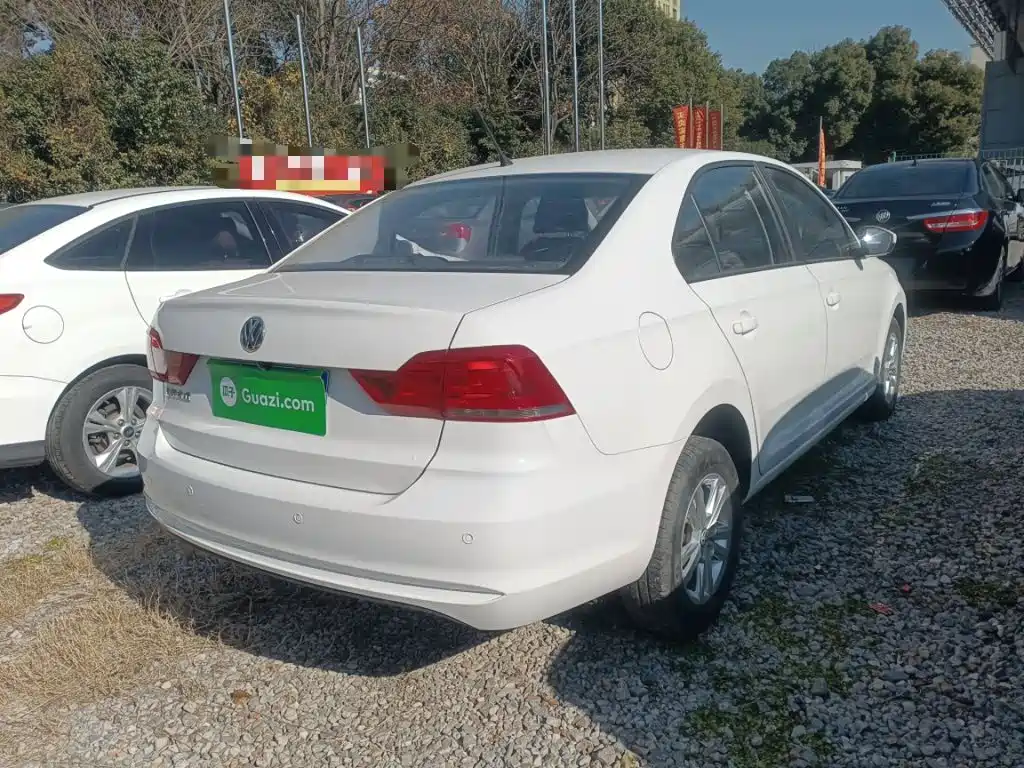 Volkswagen Santana — миниатюра 6