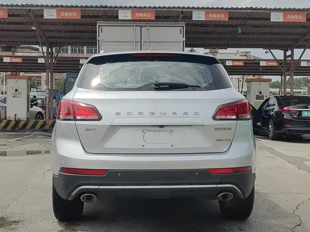 Borgward BX7 — миниатюра 5