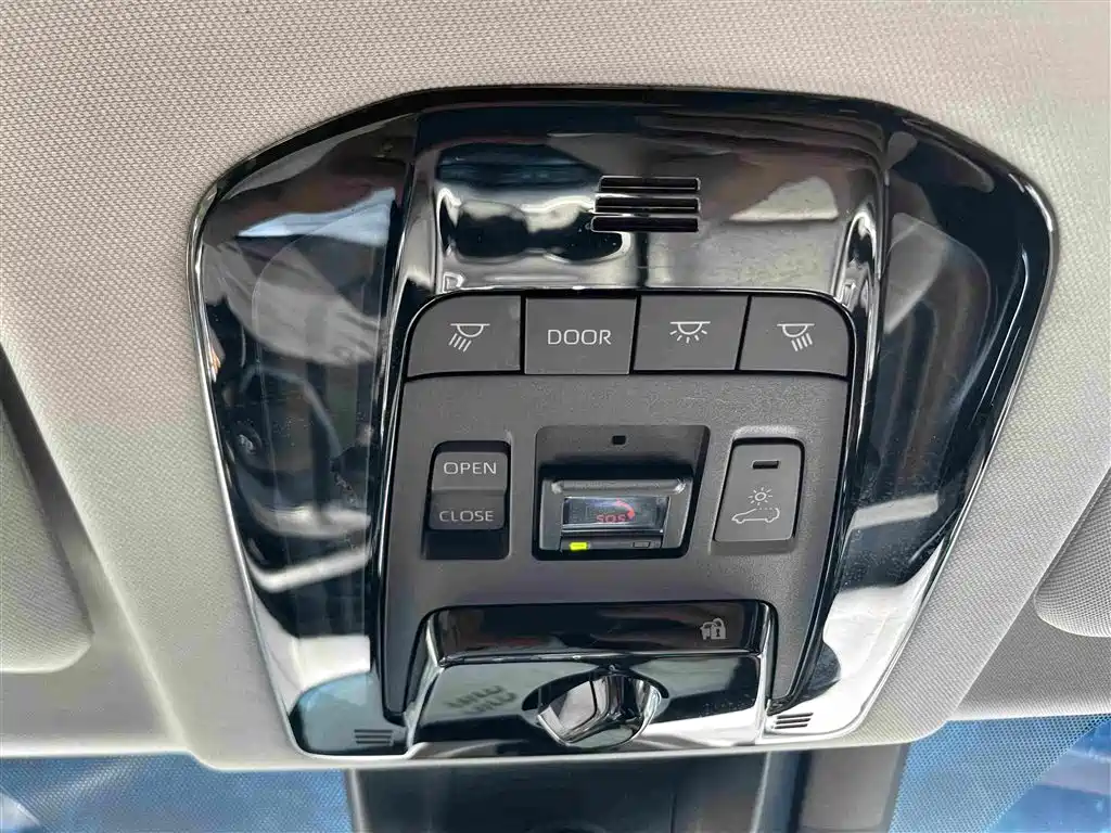 Toyota Venza — миниатюра 21